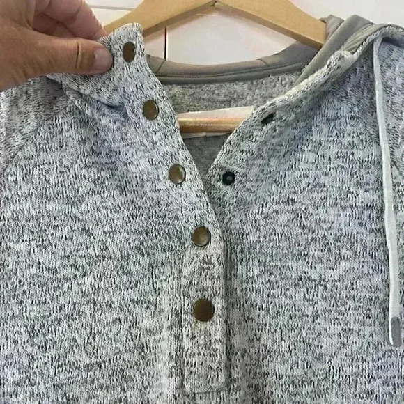 Thread & Supply Womens M Hooded LS 1/4 Button Pullover Heather Gray Pockets - Picture 4 of 13